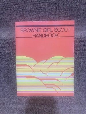 Vintage 1986 BROWNIE GIRL SCOUT HANDBOOK  GS-USA Cat. No. 20-787 Paperback
