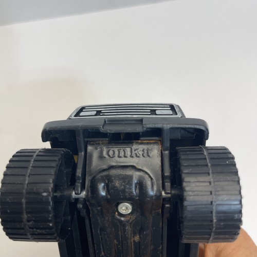 Camión de volteo de construcción Tonka (más pequeño) - Imagen 8 de 10