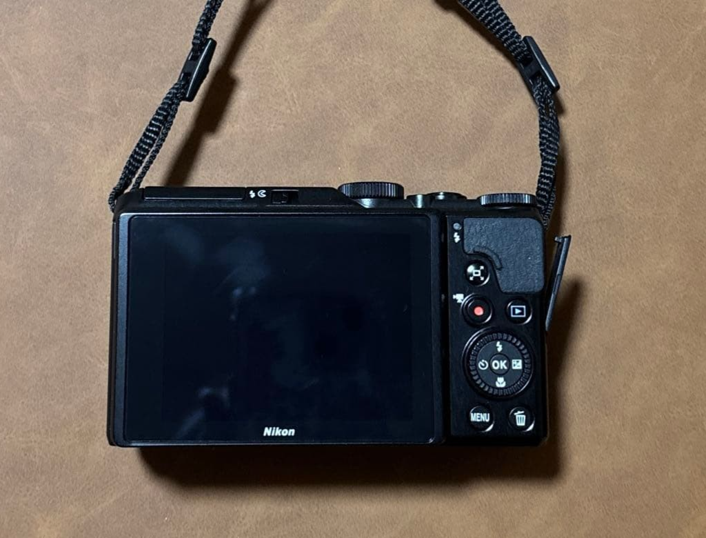 Nikon COOLPIX A900 Digital Camera Black 20.3MP 35x Optical Zoom