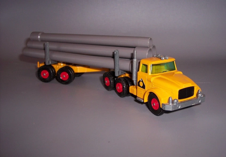 "MATCHBOX" KING SIZE K-10 SCAMMEL PIPE TRUCK **LABELS ON DOORS** NEAR MINT BOXED - Image 3 of 4
