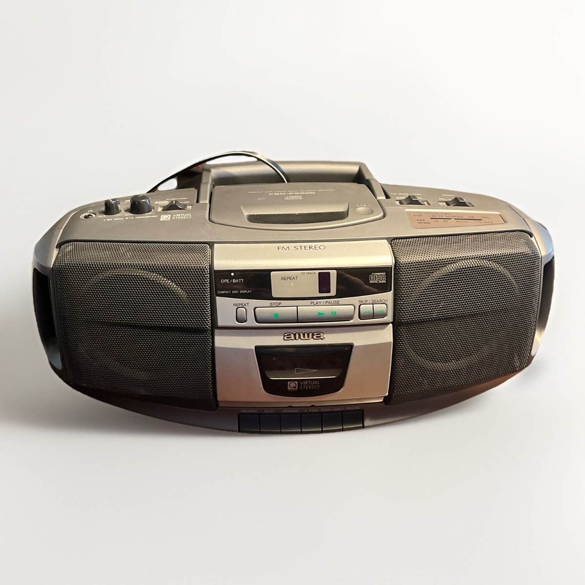 AIWA CSD-ES225 Compact Disc Stereo Radio Cassette Recorder Boombox