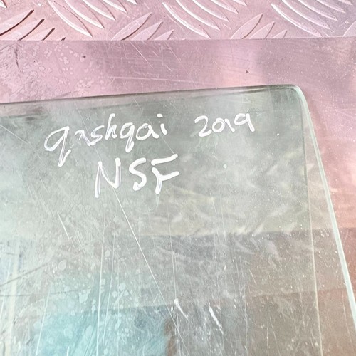 2019 Nissan Qashqai Door Glass Left Front Passenger NSF Window Glass - Picture 5 of 8