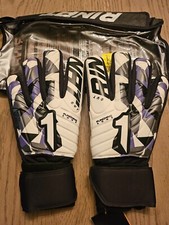 New RINAT META TACTIK SPINE SOCCER GLOVE Size 11, Goalkeeper, Futbol
