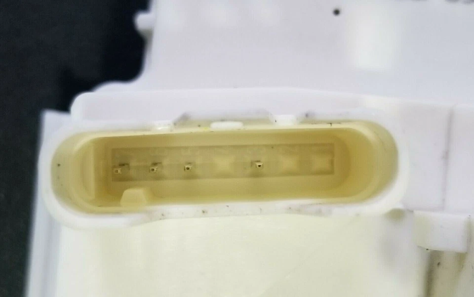 Actuador de cerradura de puerta trasera izquierda original Mercedes-Benz ML350 LIFE WARR 2006-08 Foto 4 de 4