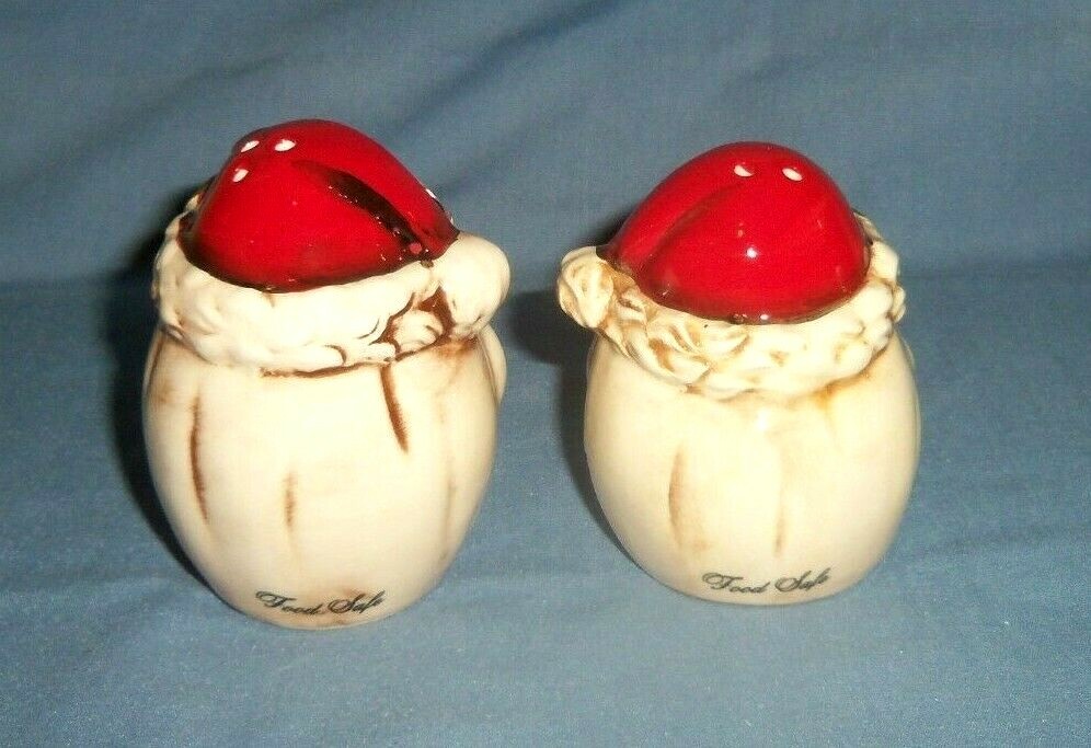 Kirklands Santa Claus Head Salt & Pepper Shaker Figurine Christmas