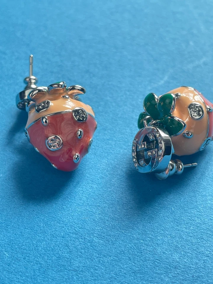 Gucci Silver GG Logo Pink Enamel Strawberry Charm Drop Earrings - Image 4 of 4