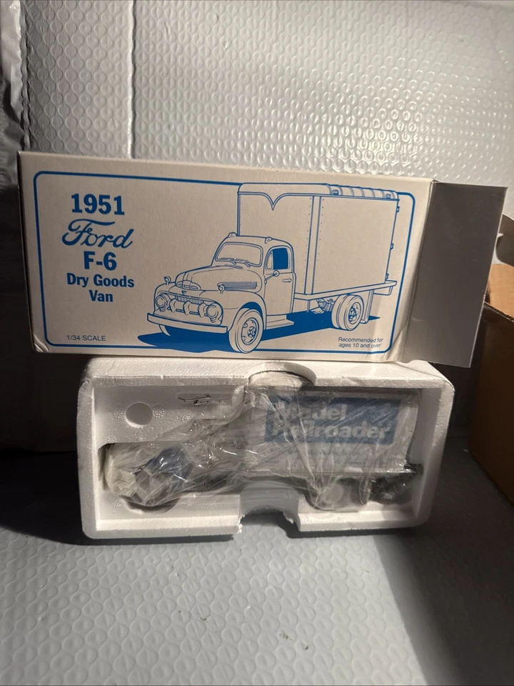 FIRST GEAR 1951 FORD F-6 Box Truck DRY GOODS VAN MODEL RAILROADER MAG. N.I.B - Image 3 of 4