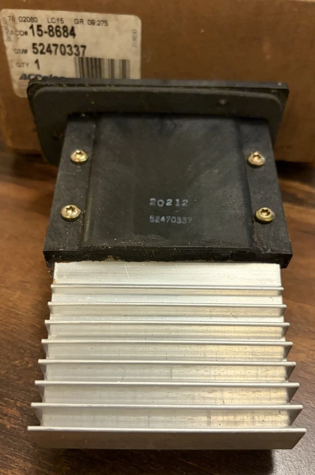 Módulo de control de soplador de calefacción y aire acondicionado genuino GM 52470337 Foto 3 de 4