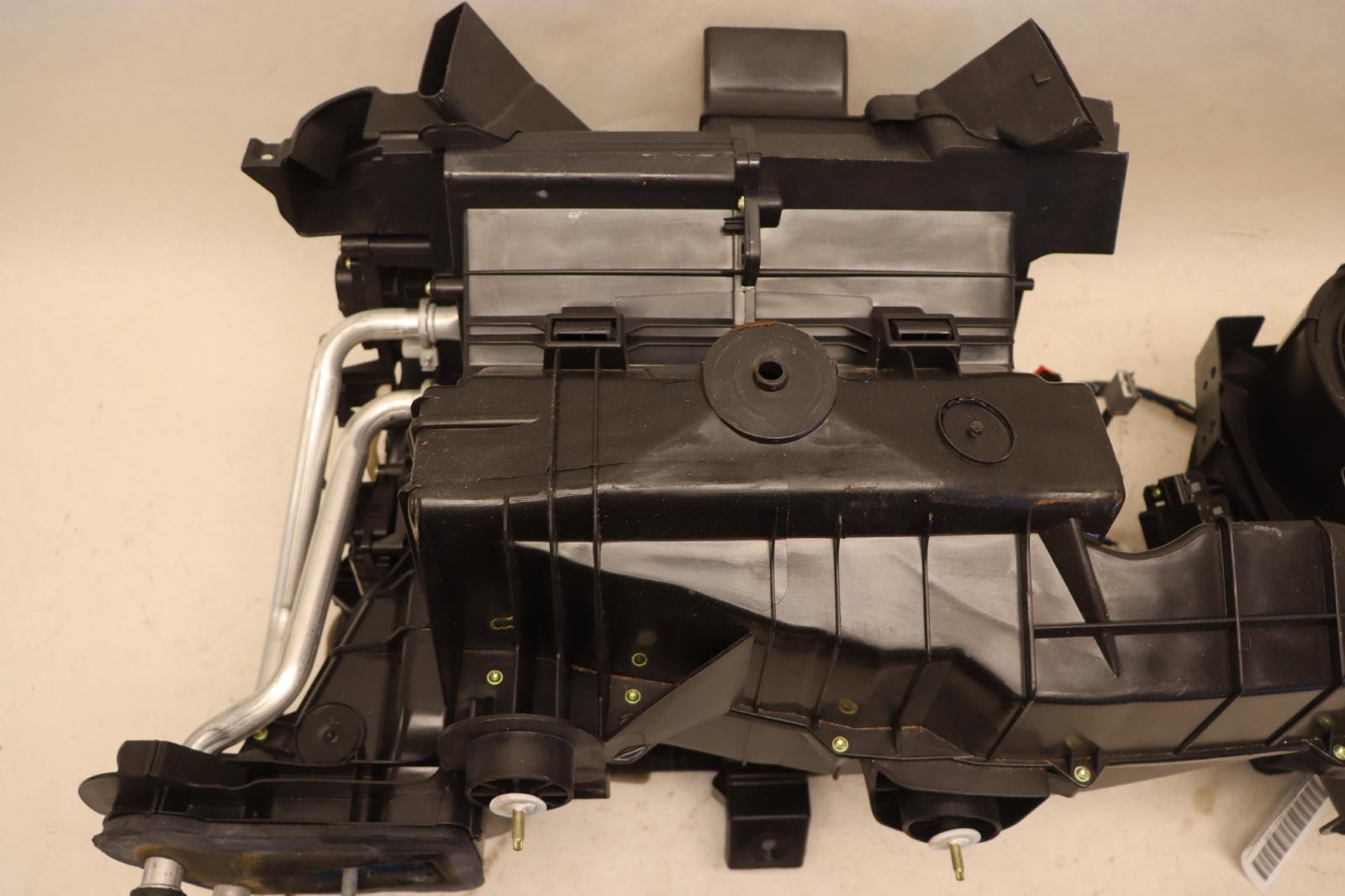 2014-2020 MASERATI QUATTROPORTE 3.0L HVAC HEATER A/C BLOWER HOUSING BOX OEM