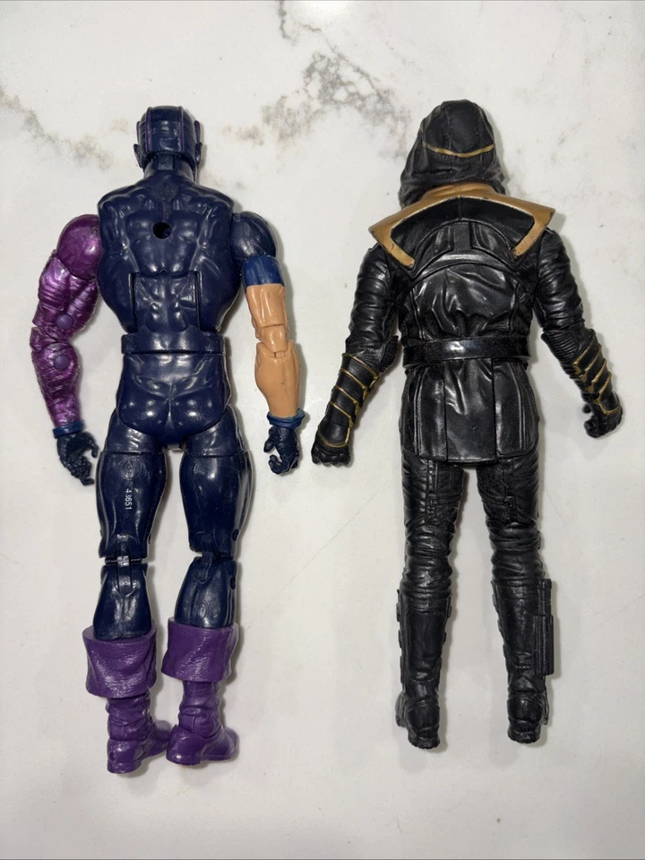 Lote de (2) figuras Hasbro Marvel Avengers Hawkeye Endgame Ronin & Legends 6" Foto 2 de 2