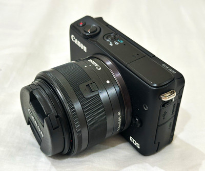 Canon EOS M10 Mirrorless Interchangeable Lens 18MP Black w/ 15-45mm Lens