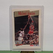 Michael Jordan NBA Hoops, Upper Deck, SkyBox Card Lot 4 Chicago Bulls & More