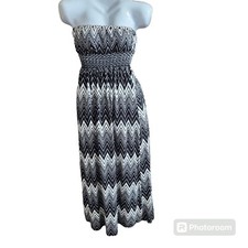 Old Navy Black & White Retro-Inspired Chevron Print Strapless Maxi Dress XS