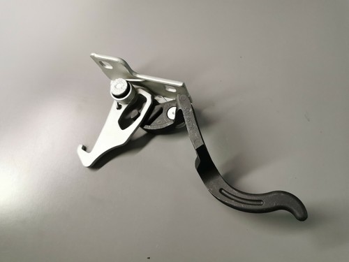NEW GENUINE BMW 3 SERIES E46 COUPE & CABRIO HOOD CATCH 8238459 - Picture 6 of 11