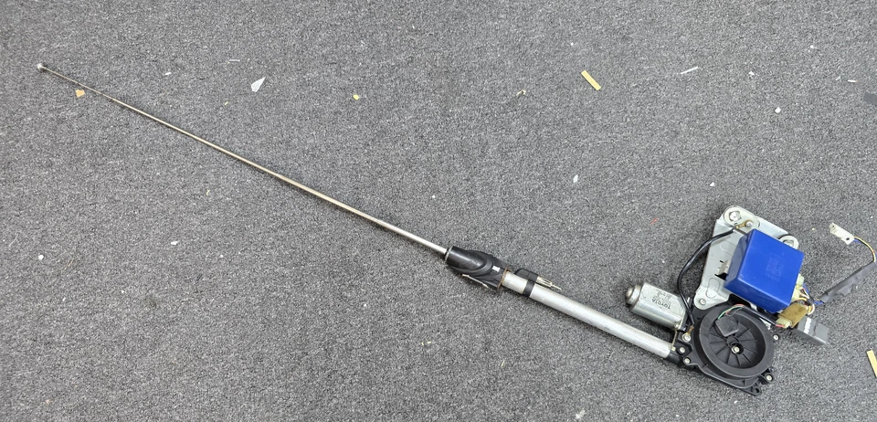 Antena de señal de radio exterior Lexus GS300 GS430 1998-2004 86309-30110 OEM usada Foto 3 de 4