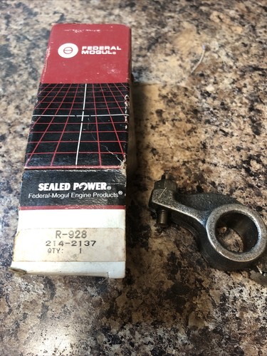 NOS Sealed Power R928 Rocker Arm Mitsu. Chrysler MD040781 , Free Shipping - Picture 2 of 5