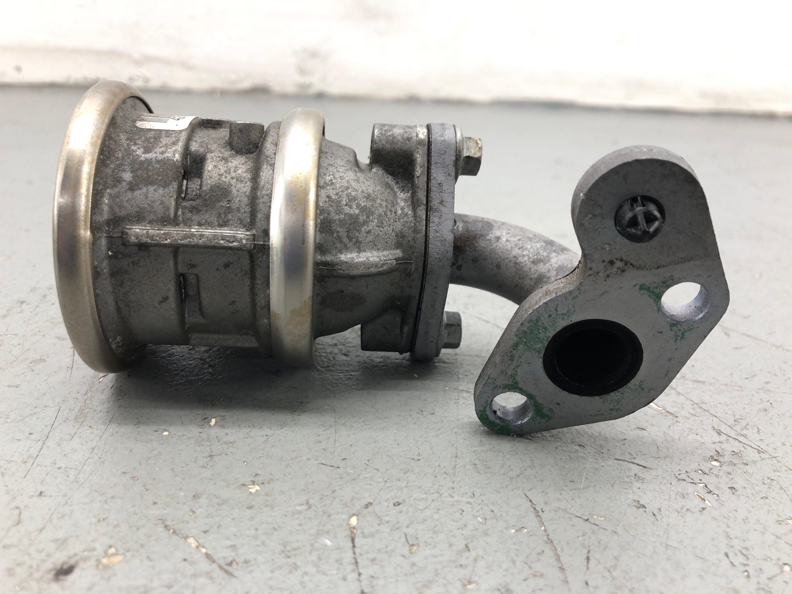 2020-2023 MCLAREN GT 4.0L ENGINE LEFT SIDE AIR PUMP VALVE 4210901935 OEM 2021