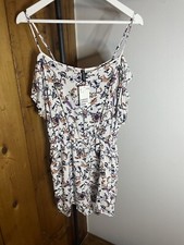 H&M DIVIDED Floral Romper Womens Size 12 V Ne...