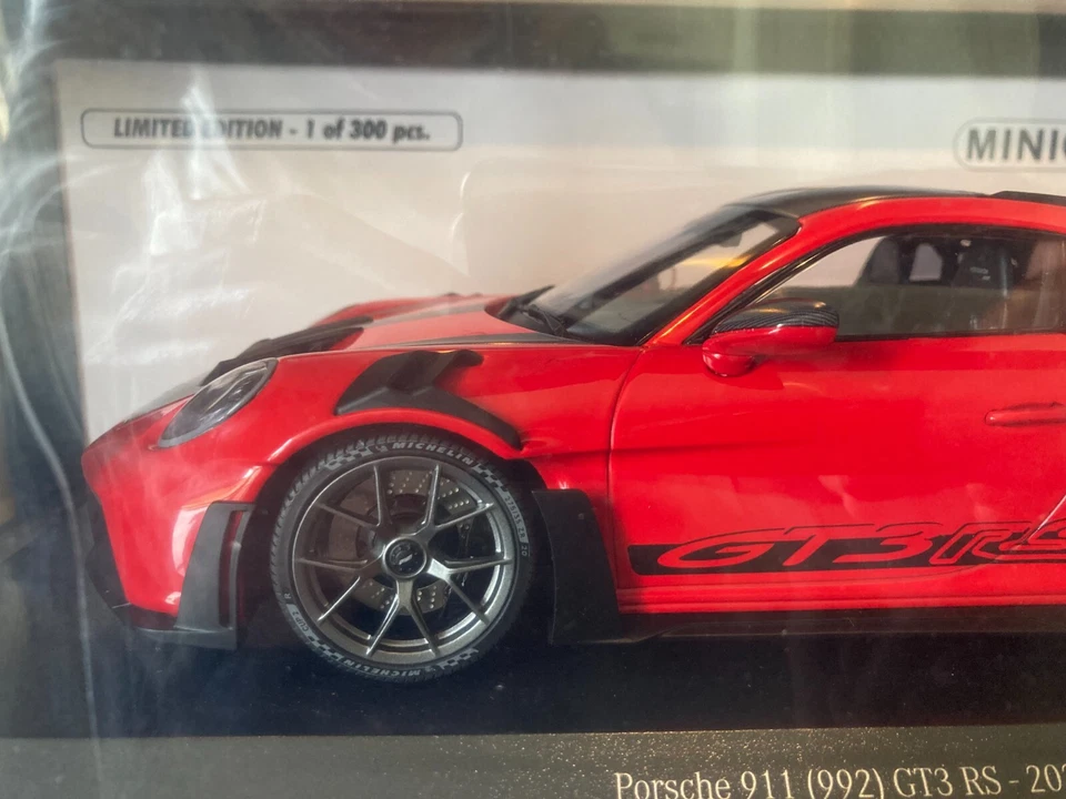 PORSCHE 911 TYPE 992 GT3 RS 2023 RED WEISSACH ONE OF 300 1/18 MINICHAMPS - Photo 4/4