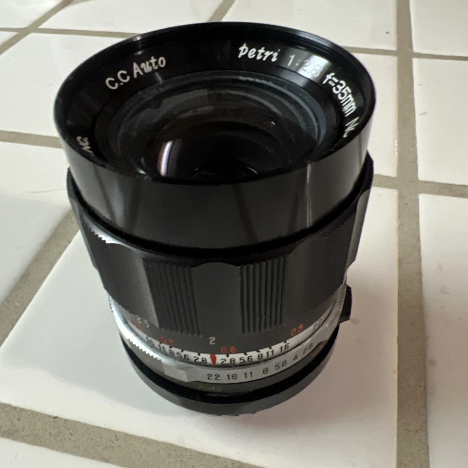 Lente automática Petri Camera Japón F=28 mm 1:35 No. 788204 Foto 4 de 4