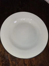 ROYAL DOULTON ROMANCE COLLECTION OXFORD PLATINUM  13 3/4 Inch DEEP PLATE