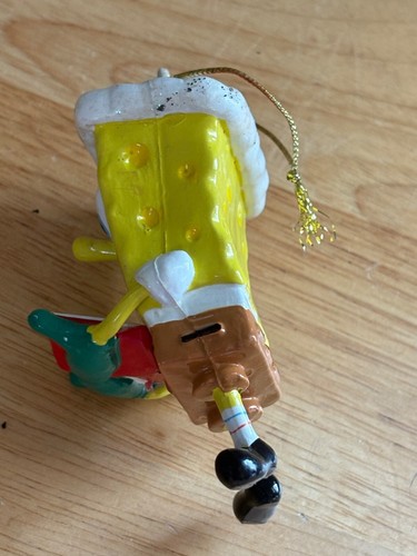 2004 Viacom SpongeBob SquarePants Christmas Tree Ornament With Santa Hat & Book - Picture 4 of 6