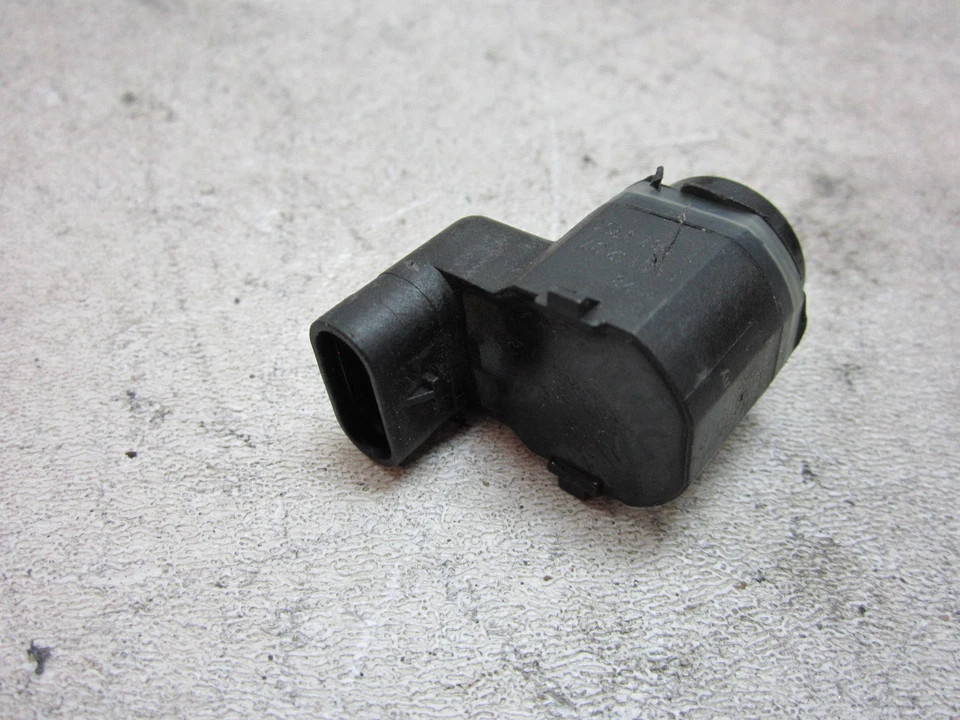 nn702177 BMW 525i 528i 535i 2004 2007 2008 2009 2010 Rear Bumper Parking Sensor - Image 2 of 4