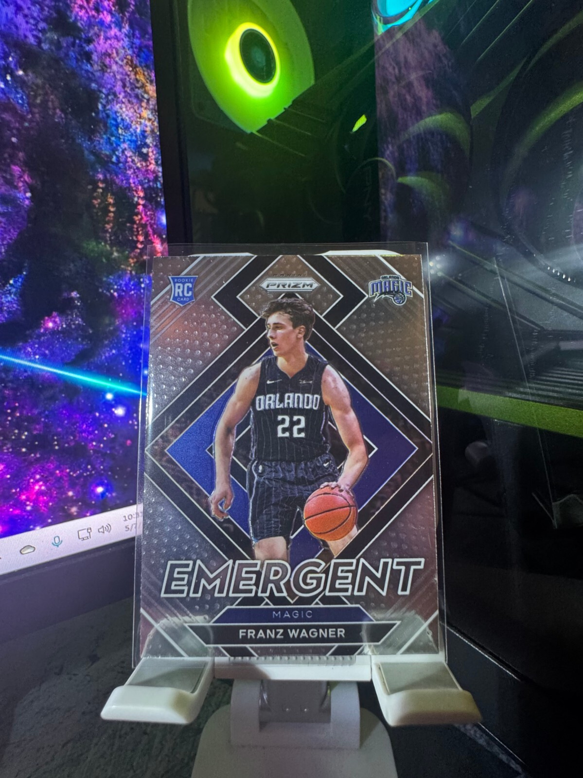 2021-22 Panini Prizm - Emergent Franz Wagner #23 (RC)