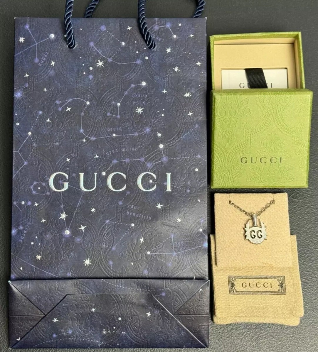 GUCCI ゴースト キーリング REAL LOGO M255036 GUCCI ゴースト キーリング REAL LOGO M255036 - メルカリ