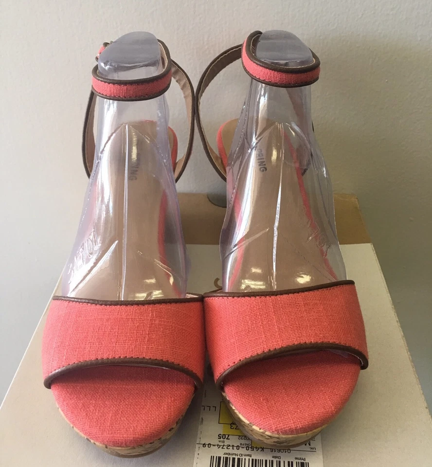 New - Women's Call It Spring Nissana Peach Wedge Sandals Size 8.5 - Image 3 of 4
