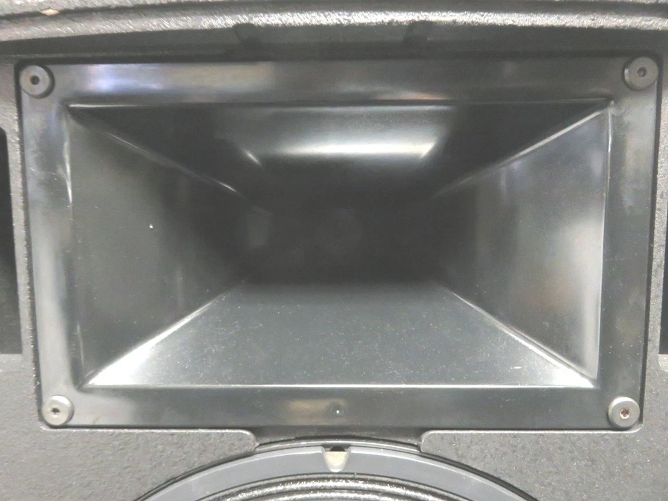 一对 EAW JFX560i 小巧型全频扬声器。 漂亮 — 第 4/4 张图片