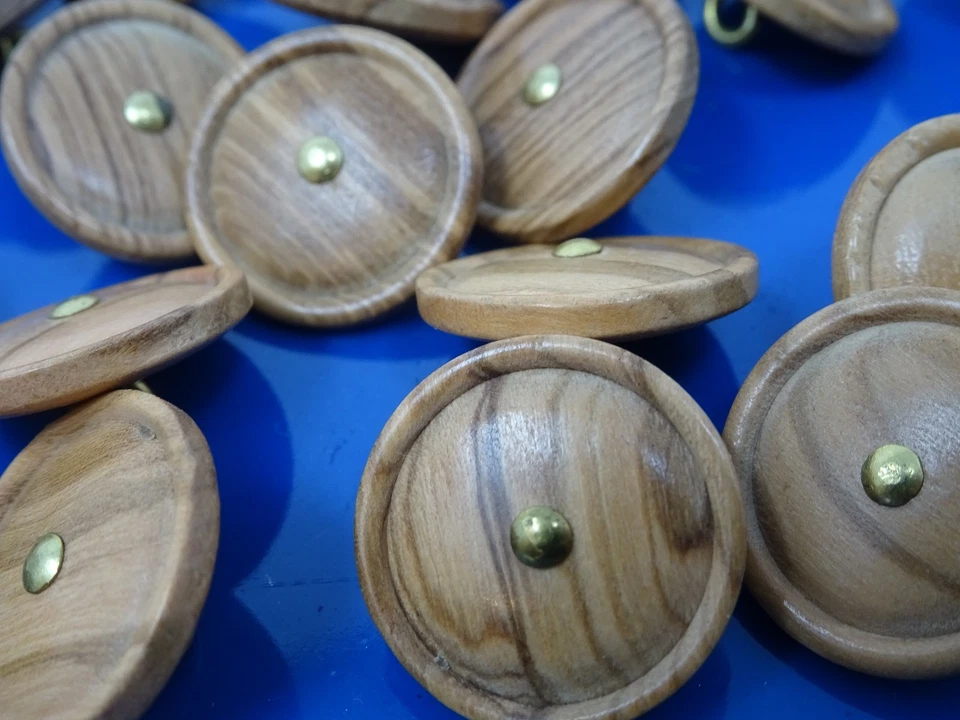 Lote de 8 botones vintage de caña de madera marrón con centro dorado de 20 mm B124-9 Foto 2 de 4