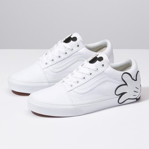 black and white design converse