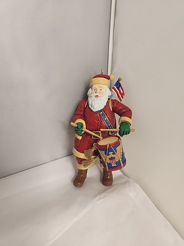 2005 Hallmark Yankee Doodle Santa Ornament Patriotic Drummer