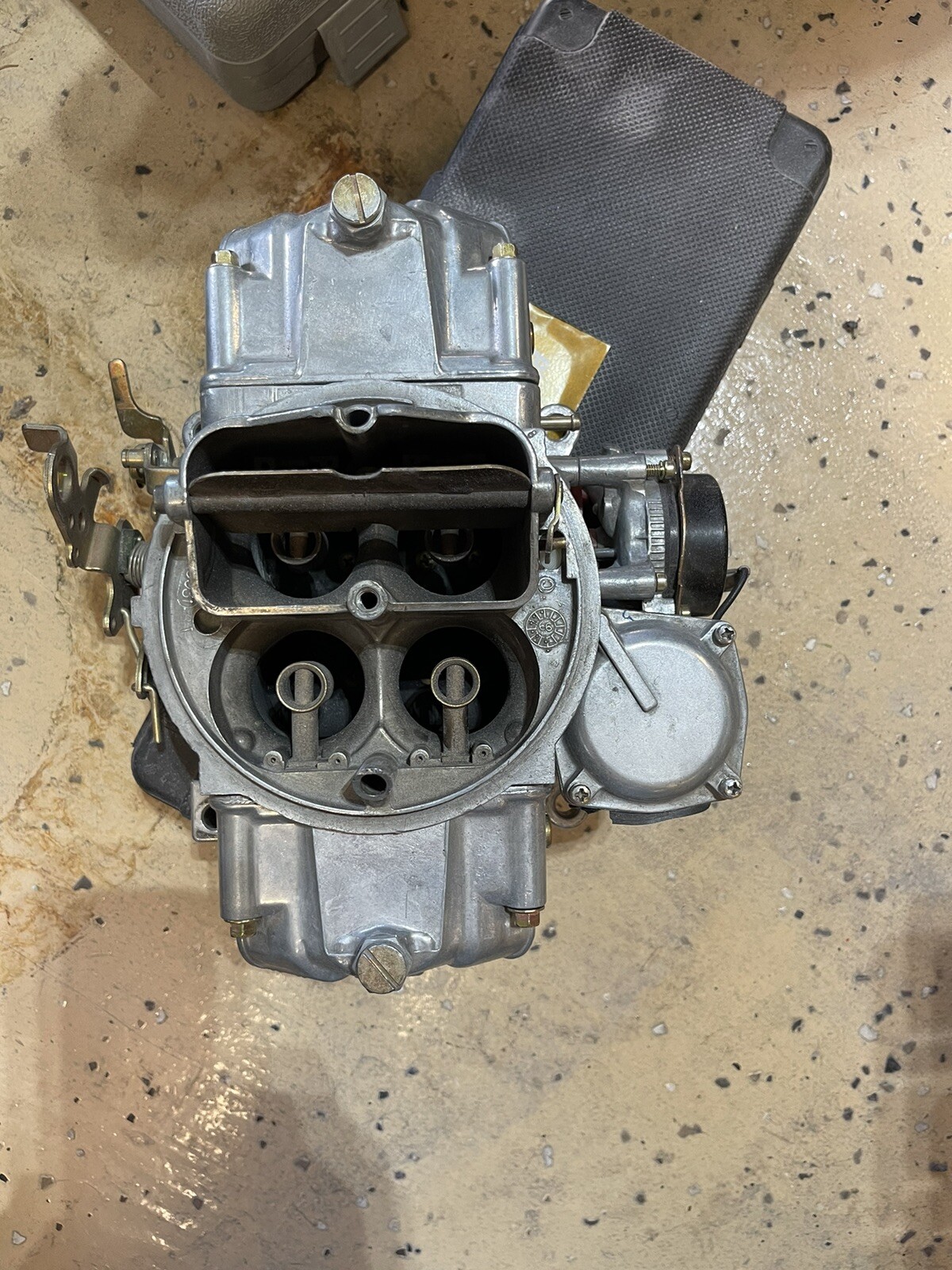 Holley 805083 750 CFM Classic Holley Carburetor Electric Choke vacuum