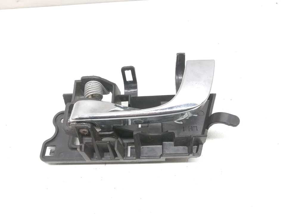 Cadillac CTS 2003-2007 manija de puerta interior delantera izquierda OEM, 25707889 Foto 3 de 4