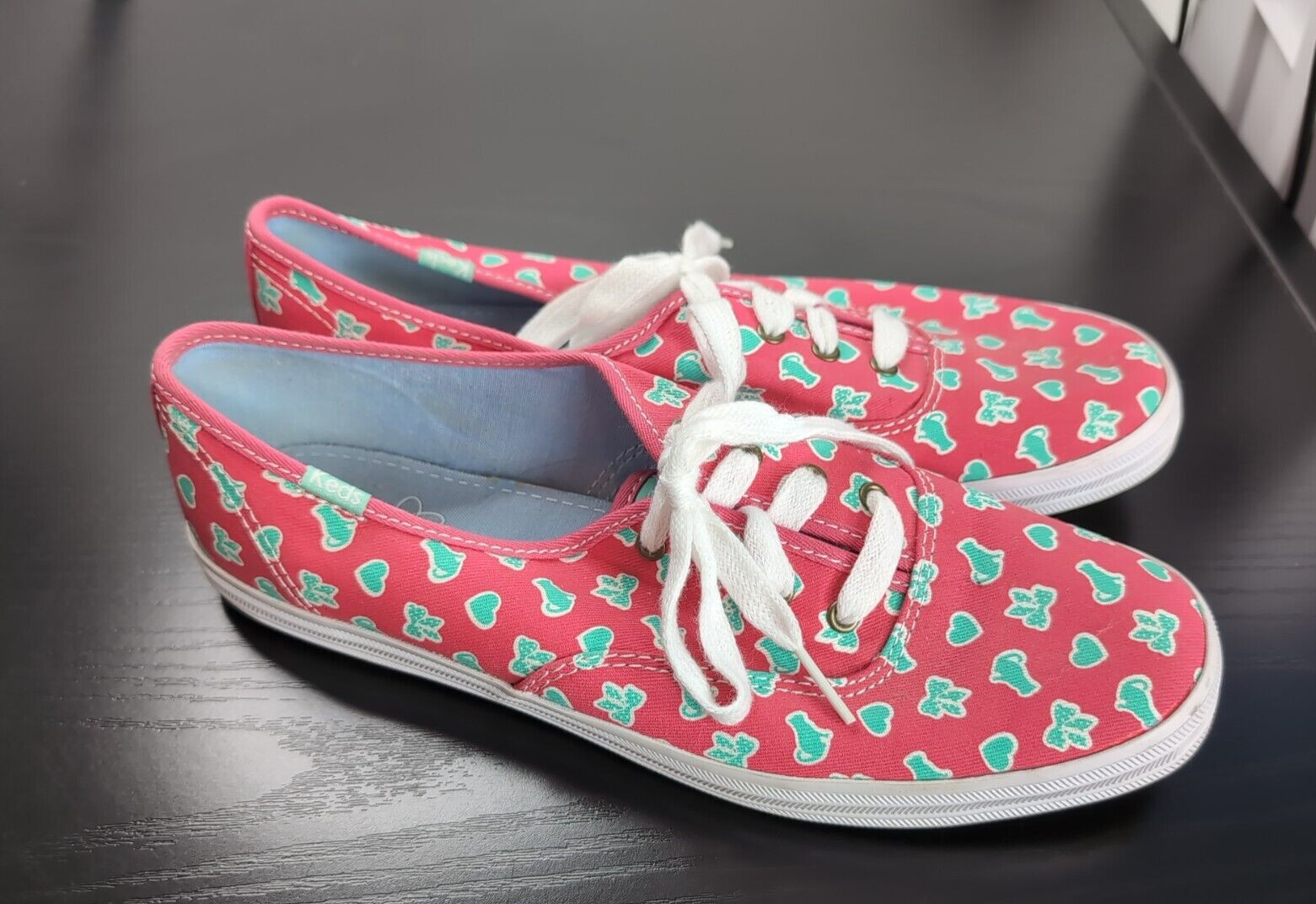 Taylor Swift x Keds Women's Shoes 8.5 Red with Cats and Bows Gently Worn