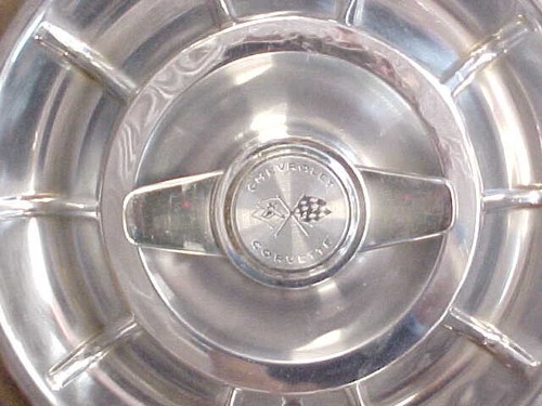 '56 - '58 Corvette hubcap (wheel cover), original but flawed. - Picture 13 of 13