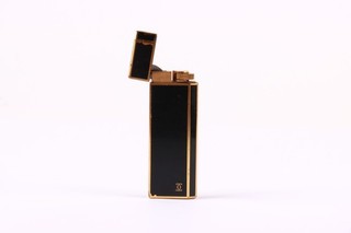Cartier Paris Pentagon Lighter Black Lacquer Gold Plated Sparks
