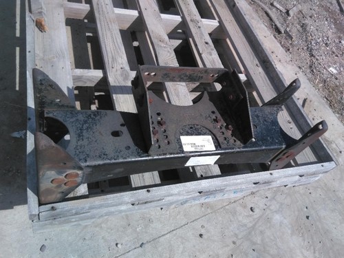 Replaces 2006 VOLVO VN CROSSMEMBER , MT