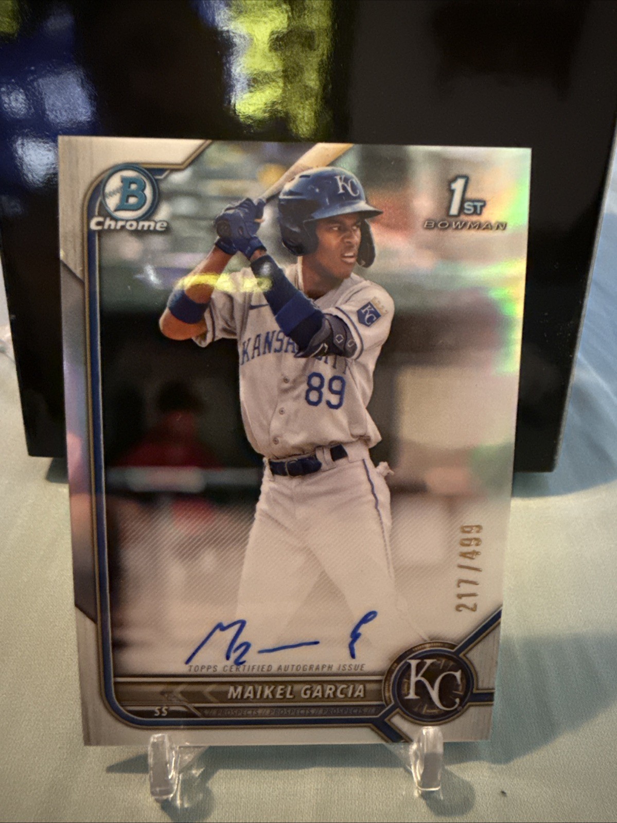 2022 Bowman Chrome Maikel Garcia Auto Refractor 1st #137/499 Royals