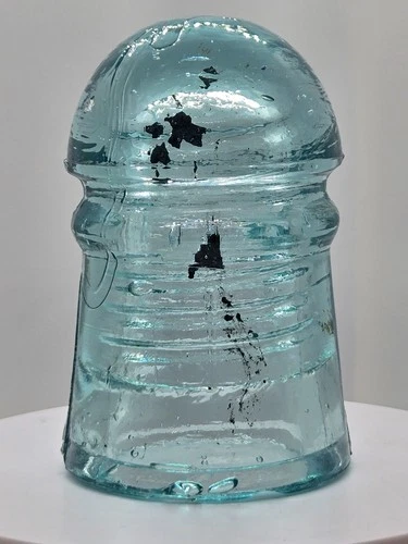 CD 102 (EIN-087) No Name Canada Glass Insulator w Carbon- Colour as Shown. #241