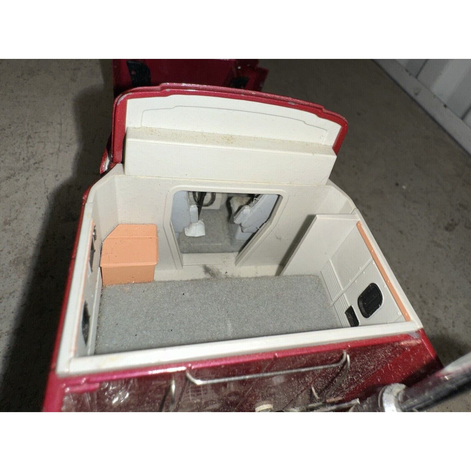 Picture 5 of 16