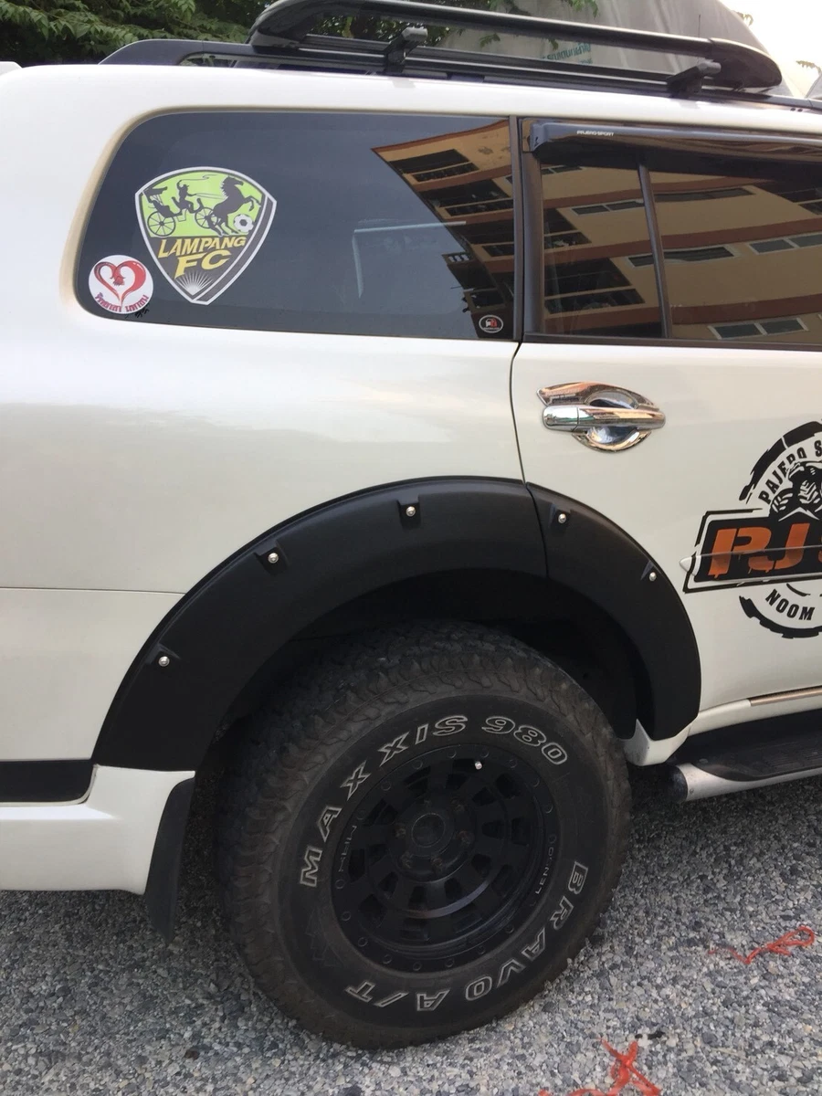 Mitsubishi pajero 2024 sport fender flares
