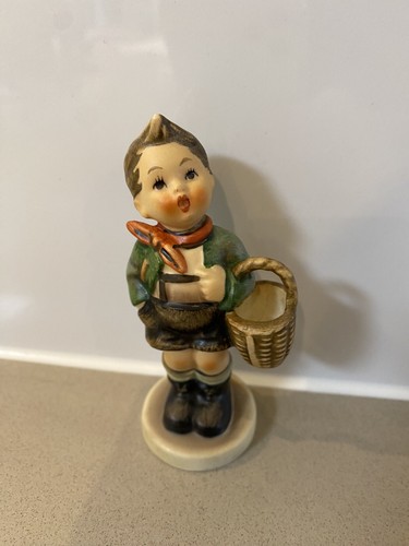 Hummel Figurine: “VILLAGE BOY” HUM 51/3/0 | eBay