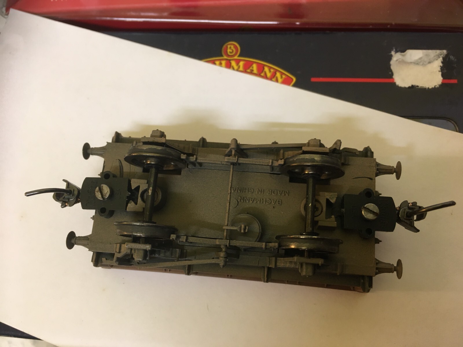 Lot..493J...OO GAUGE BACHMANN WAGONS..X..4..WTHRD.........KADEE