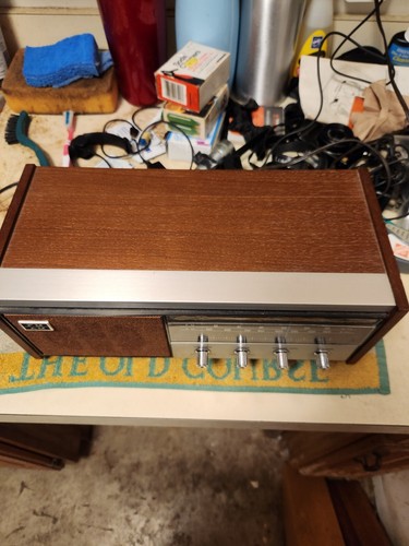 Vintage Sony AM FM Radio Model 8F-56W 9 Transistor 2 Band Circa 1960's or 70's - Picture 3 of 7