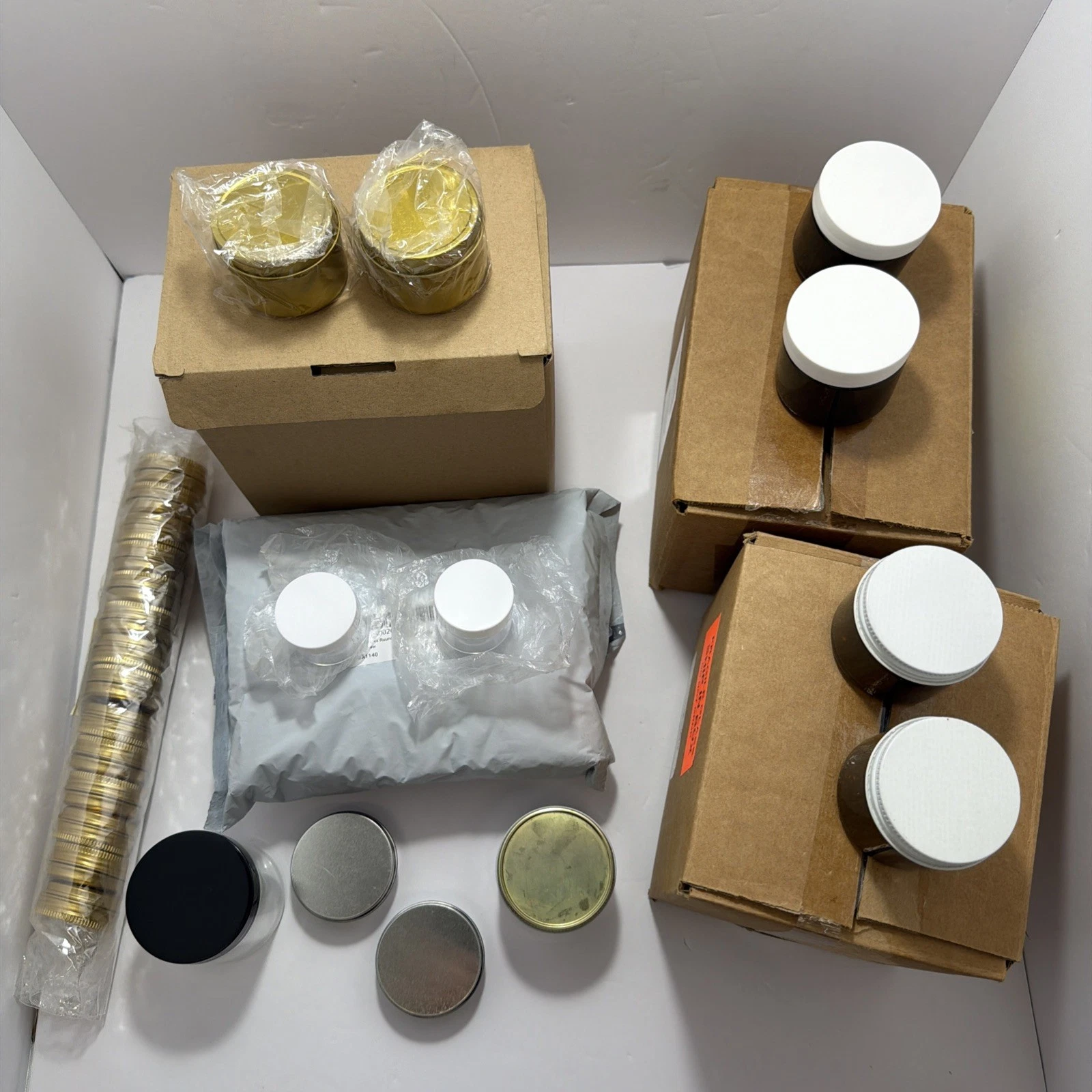 Jar Set Plastic, Glass And Aluminum Tin