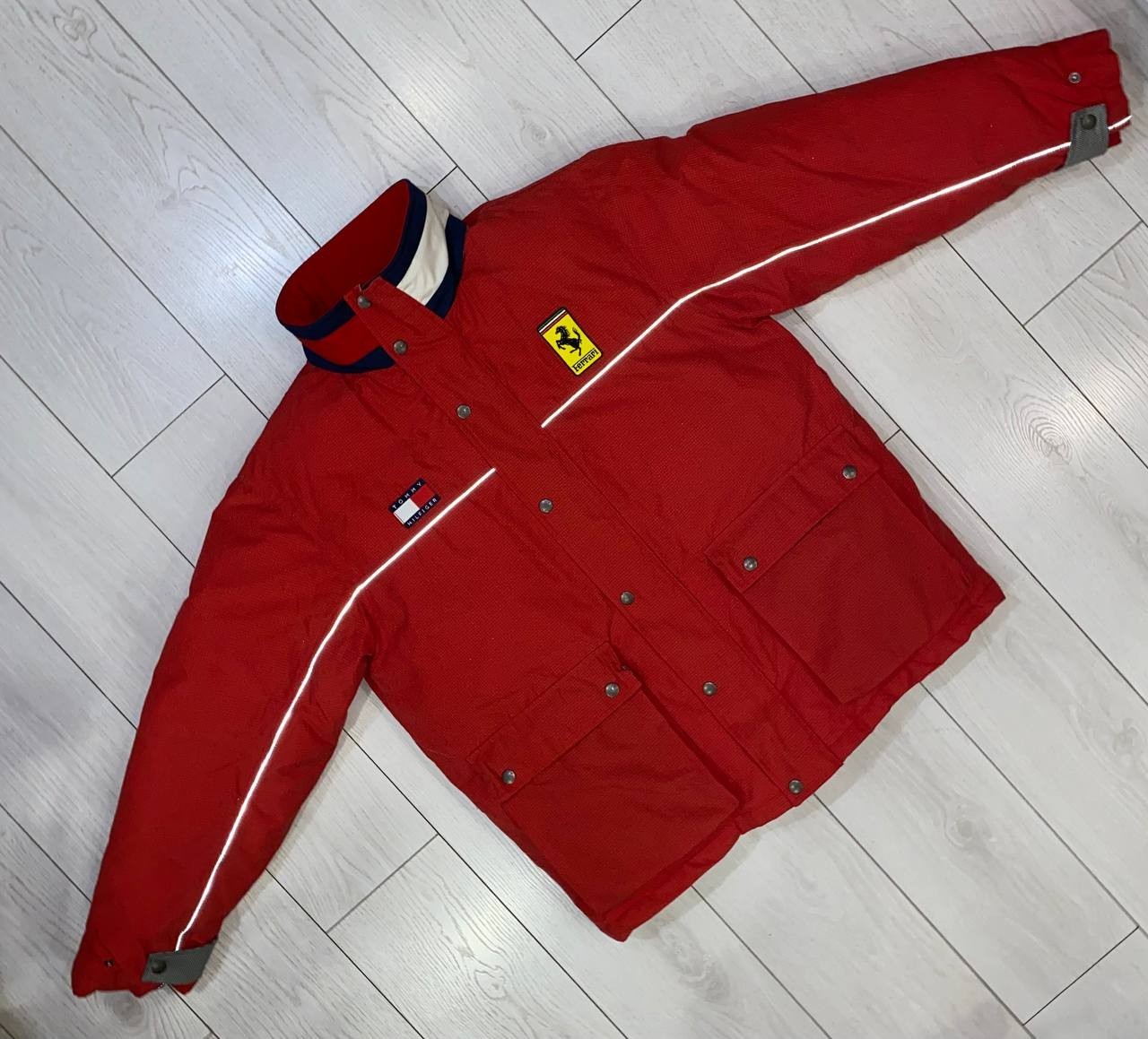 Rare Tommy Hilfiger Ferrari Formula 1 Racing Men's Down Puffer Jacket Size XL image 3