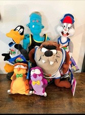 LOT 5  NEAR COMPLETE 1996 McDonald's Space Jam Plush Set NWT
